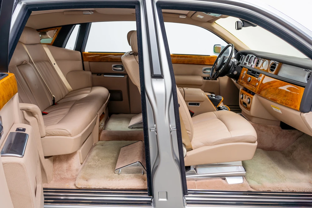 2004 Rolls-Royce Phantom VII - Image 12 of 15