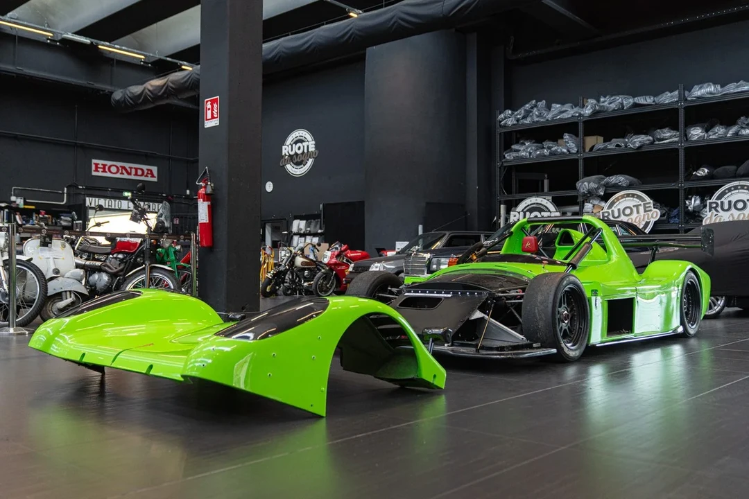 2004 Radical SR3 - Image 30 of 30