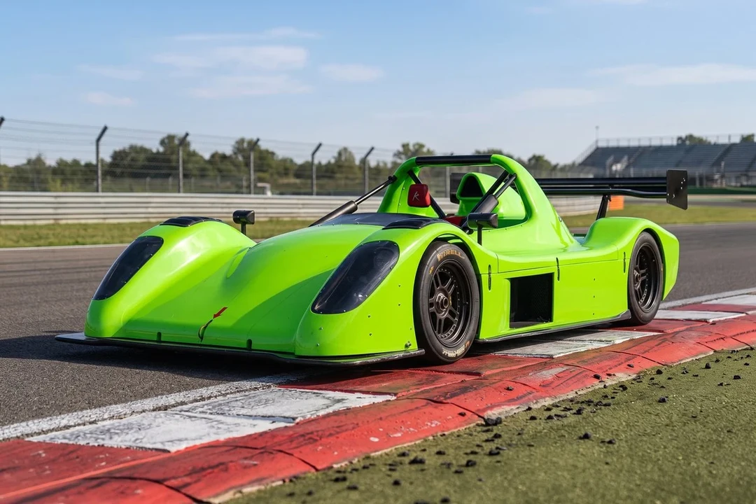 2004 Radical SR3 - Image 2 of 30