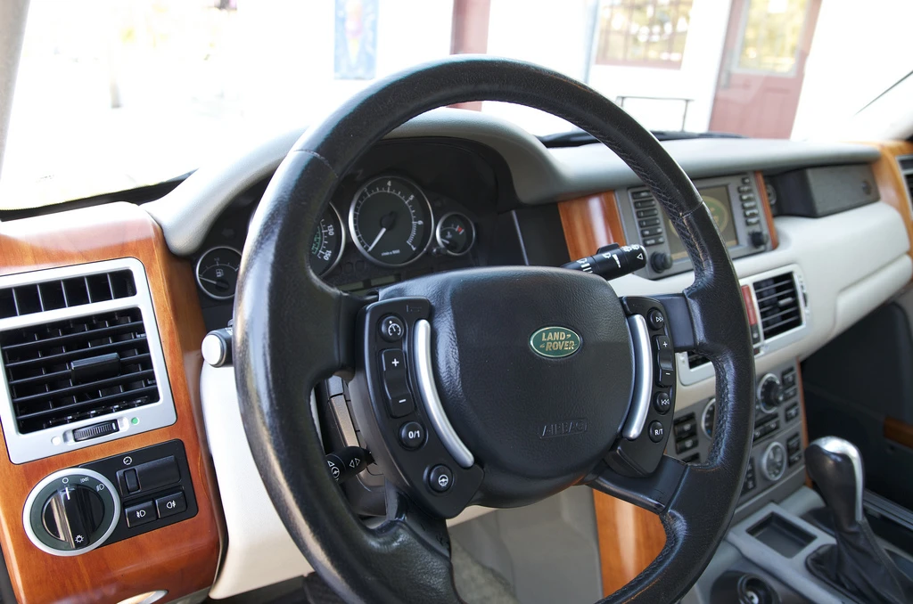 2004 Land Rover Range Rover L322 - Image 17 of 24