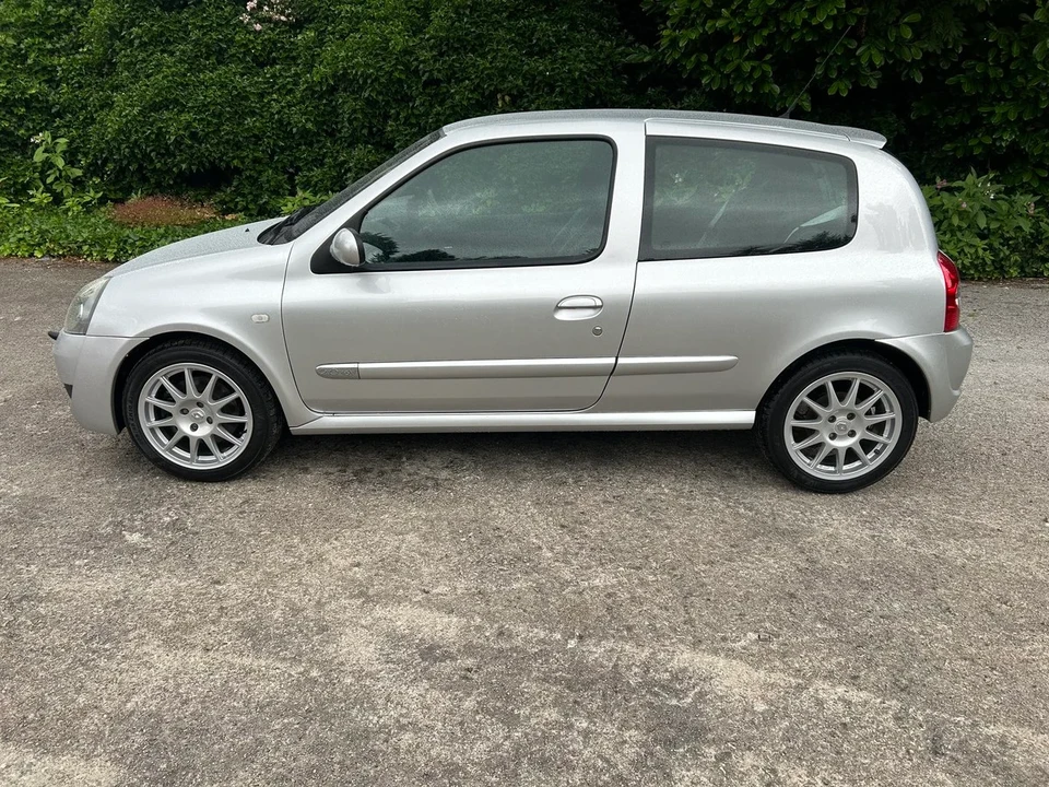 2004 Renault Clio 2nd Gen - Image 7 of 31