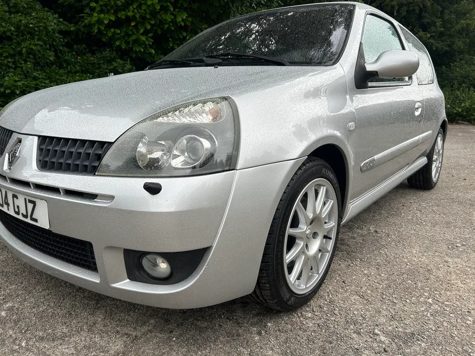 2004 Renault Clio 2nd Gen - Image 9 of 31