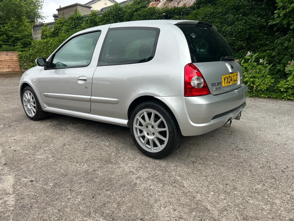 2004 Renault Clio 2nd Gen - Image 10 of 31