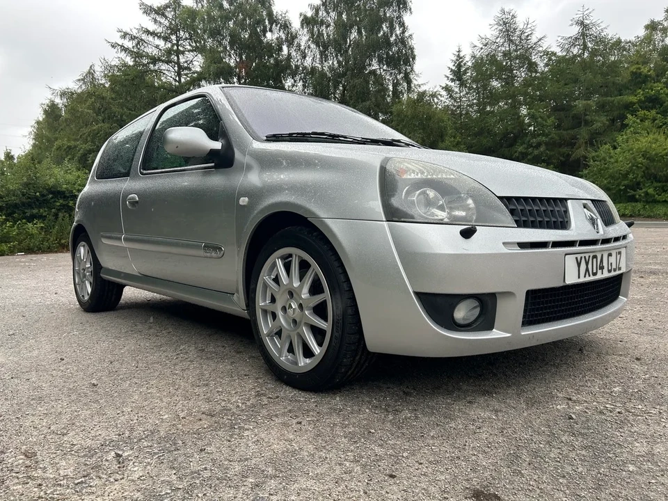 2004 Renault Clio 2nd Gen - Image 14 of 31