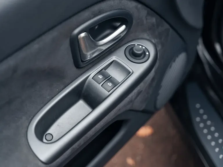 2004 Renault Clio 2nd Gen - Image 12 of 31