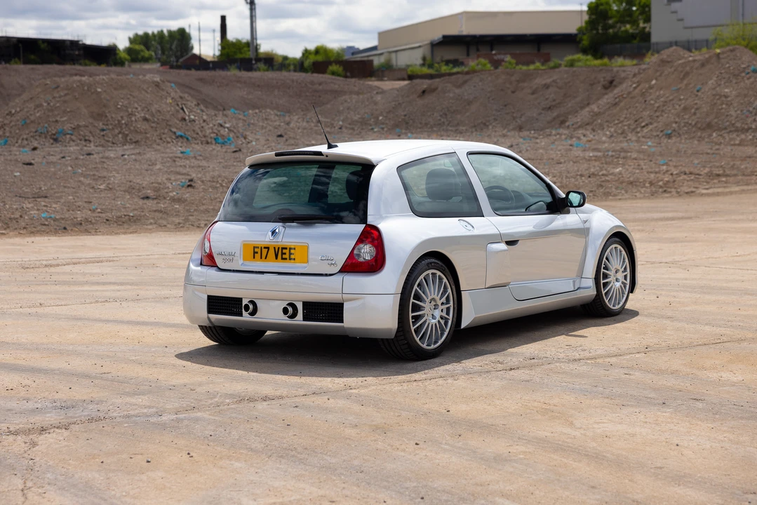 2004 Renault Clio 2nd Gen - Image 14 of 31