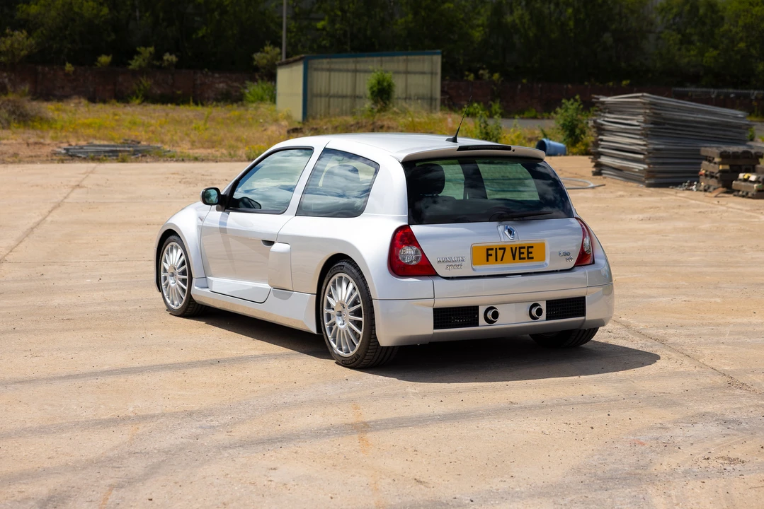 2004 Renault Clio 2nd Gen - Image 16 of 31