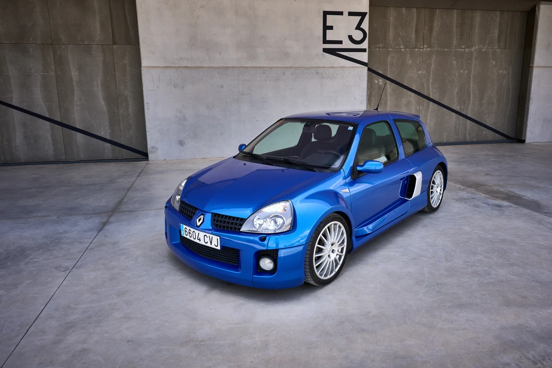 2004 Renault Clio 2nd Gen - Image 9 of 31