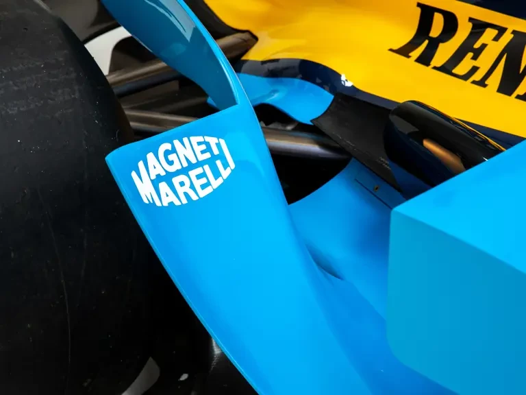 2004 Renault - Image 29 of 31