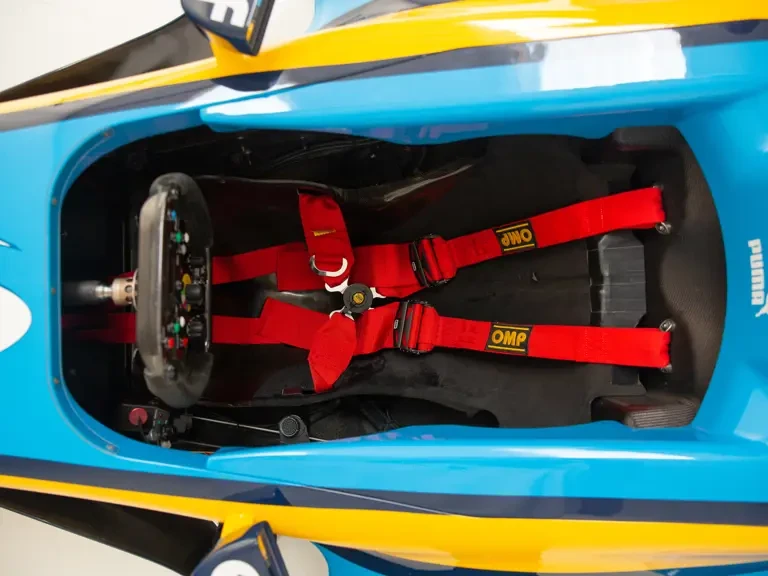 2004 Renault - Image 9 of 31