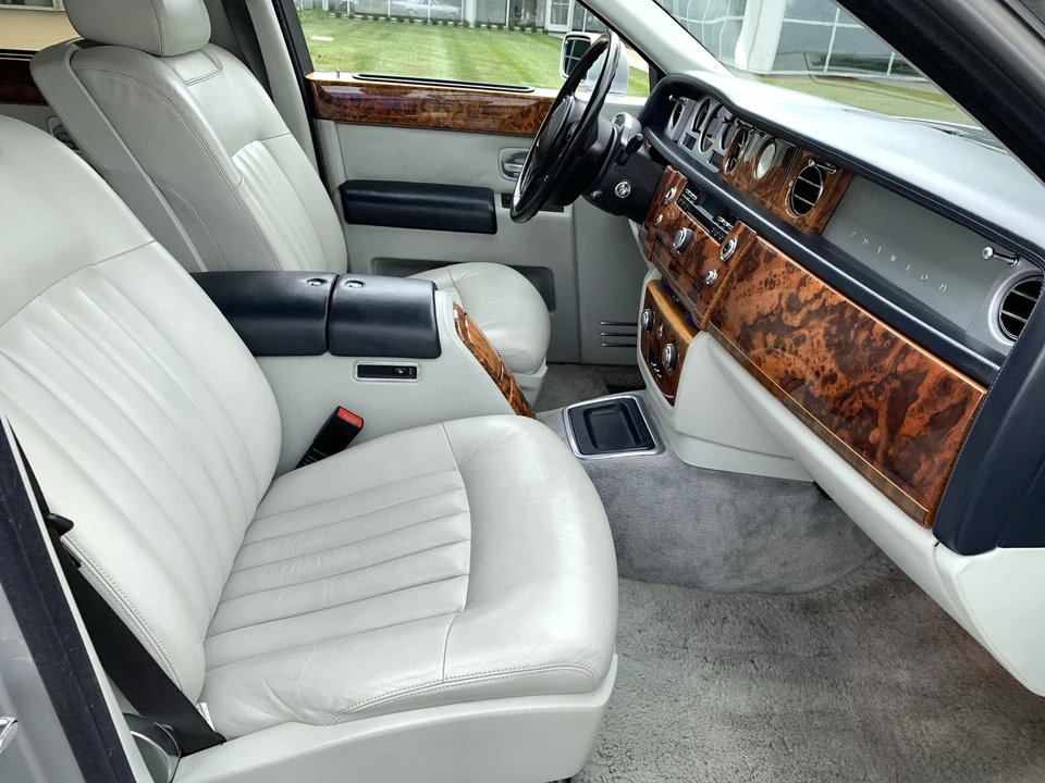 2004 Rolls-Royce Phantom VII - Image 22 of 31