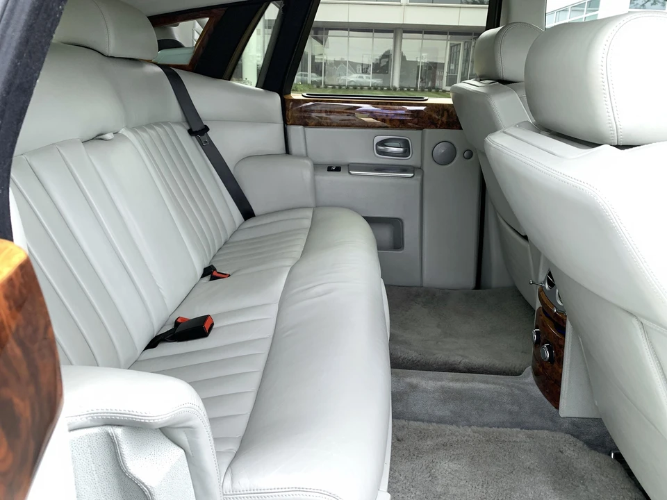 2004 Rolls-Royce Phantom VII - Image 20 of 31