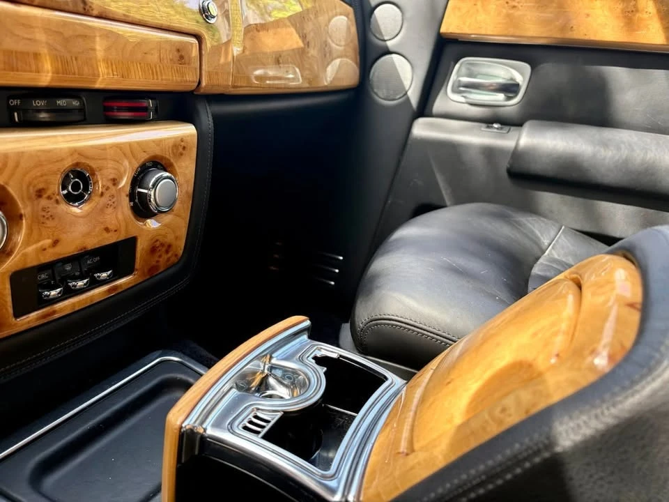 2004 Rolls-Royce Phantom VII - Image 18 of 20