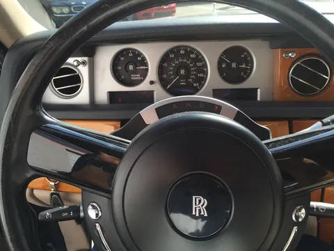 2004 Rolls-Royce Phantom Base Sedan 4-Door