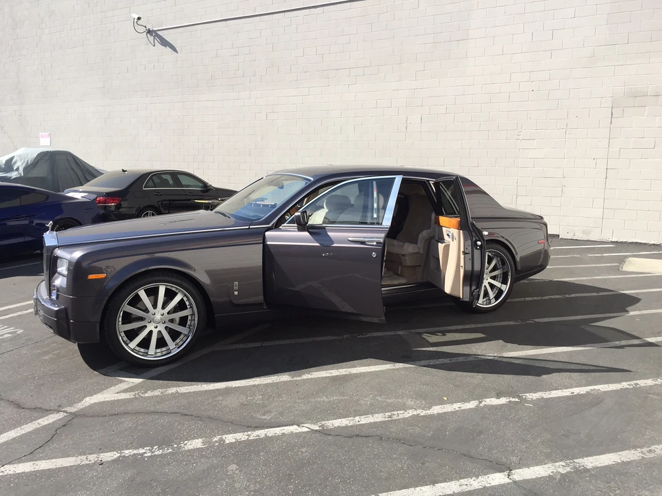2004 Rolls-Royce Phantom VII - Image 5 of 10