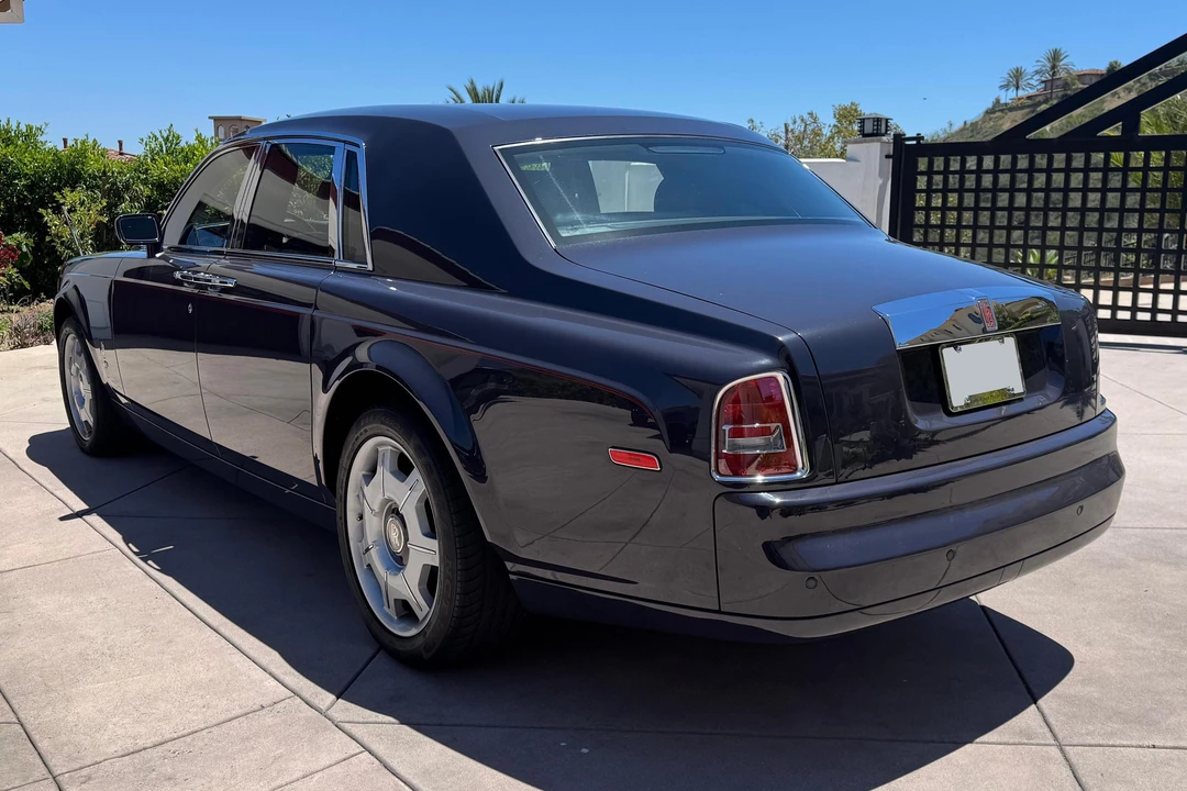 2004 Rolls-Royce Phantom VII - Image 10 of 31