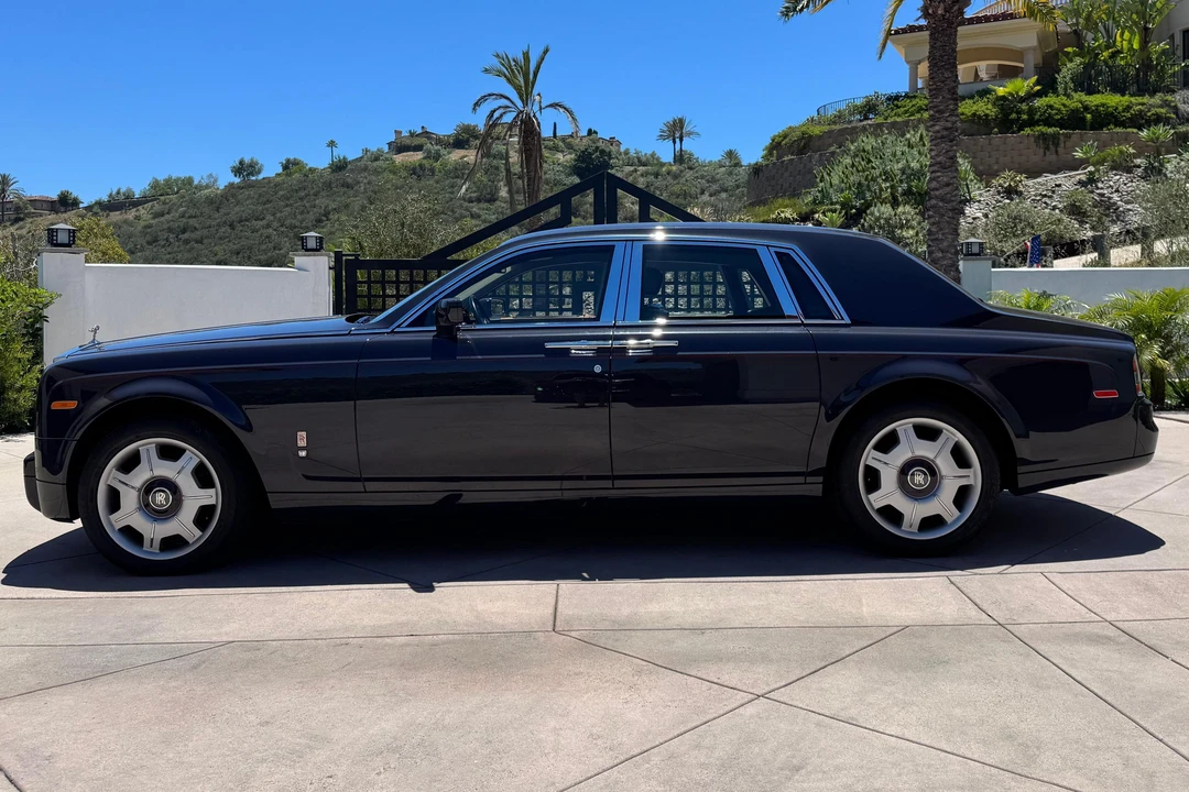 2004 Rolls-Royce Phantom VII - Image 8 of 31