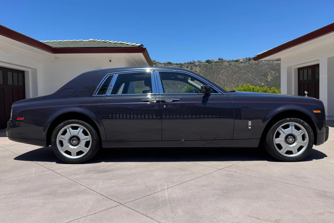2004 Rolls-Royce Phantom VII - Image 3 of 31