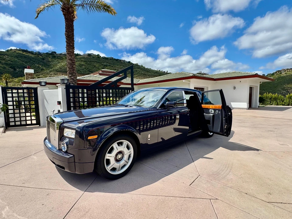 2004 Rolls-Royce Phantom VII - Image 17 of 31
