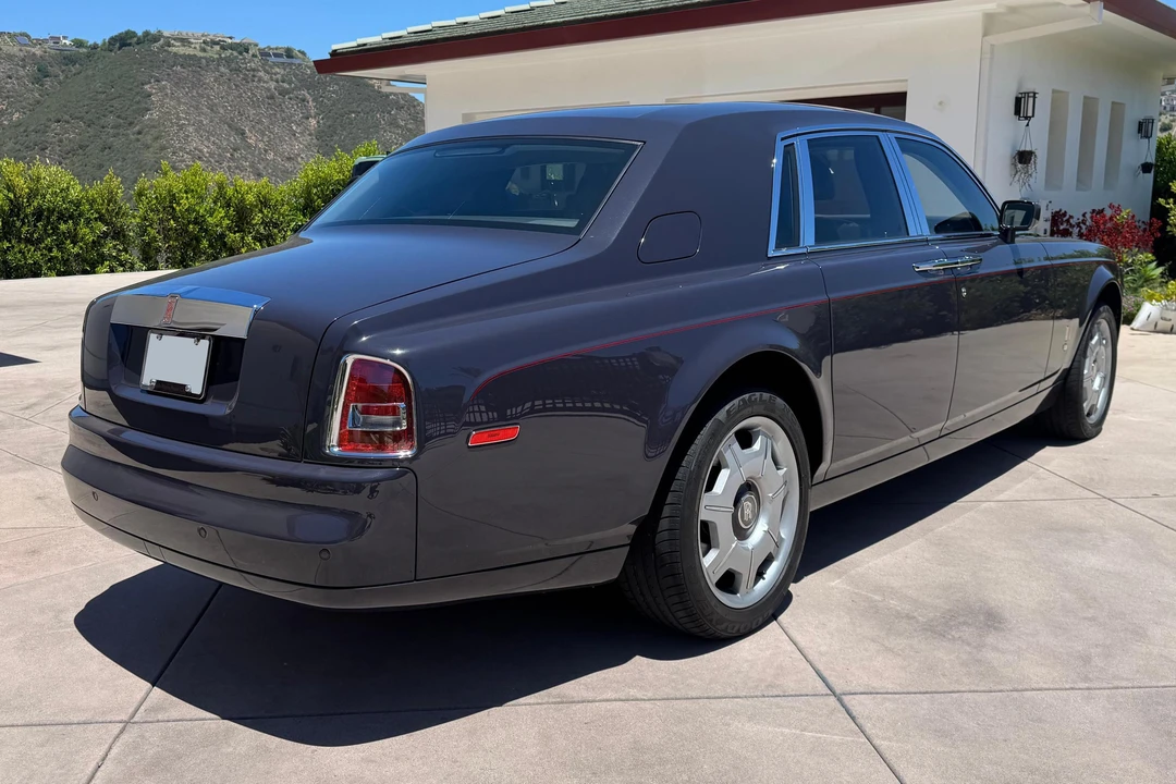2004 Rolls-Royce Phantom VII - Image 13 of 31