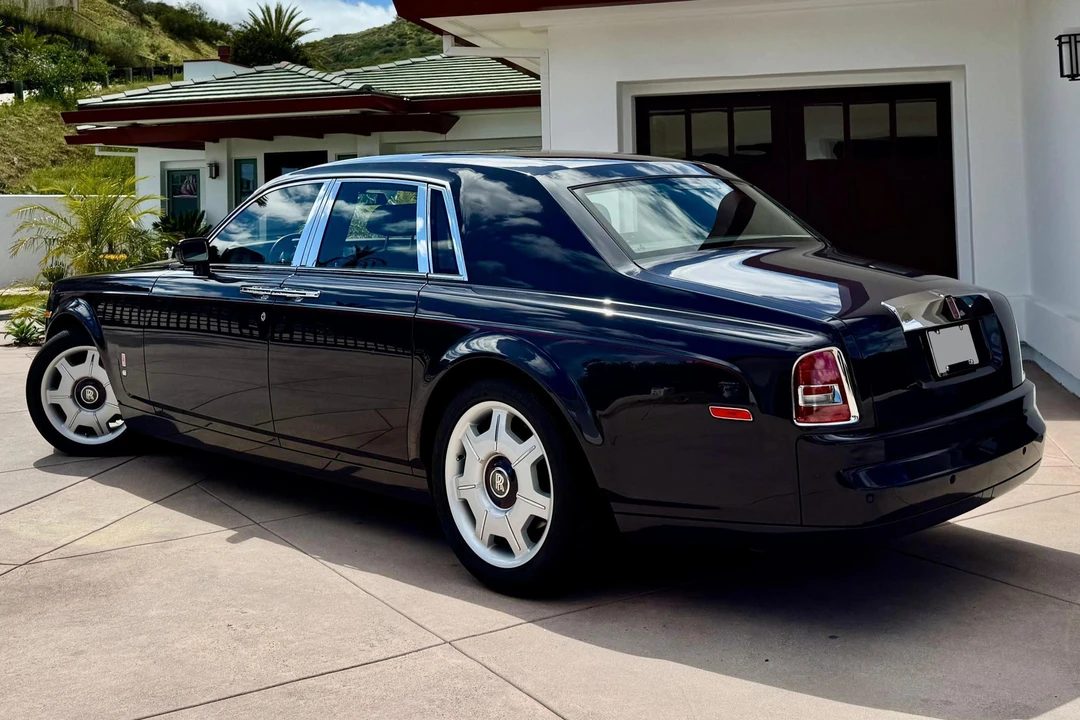 2004 Rolls-Royce Phantom VII - Image 4 of 31