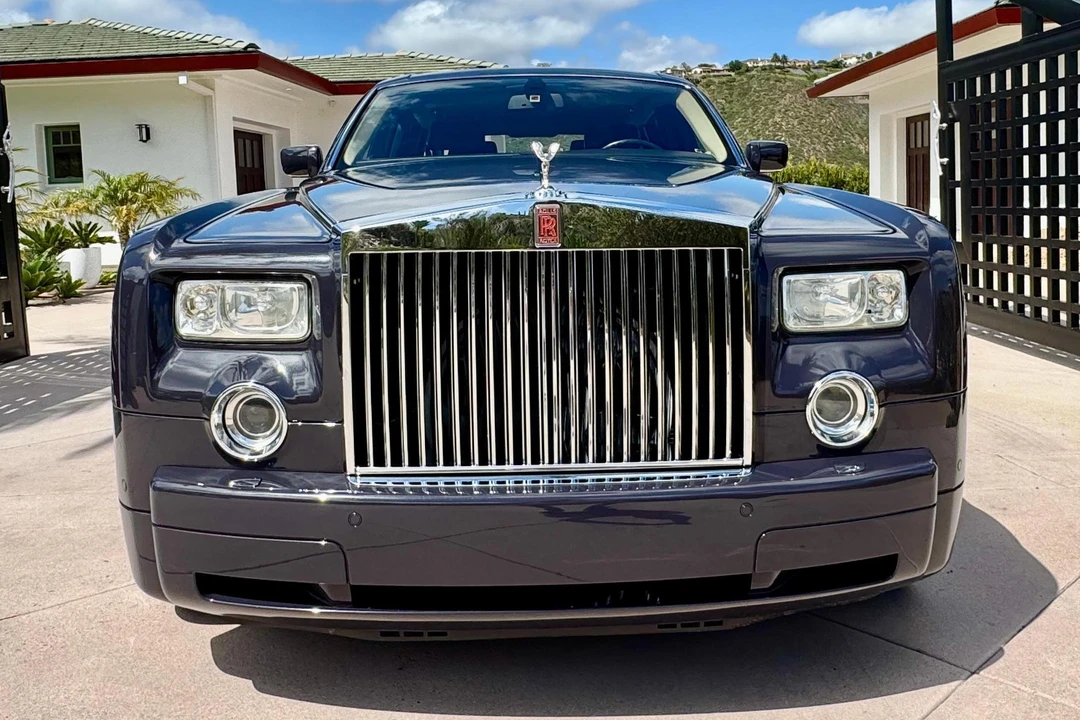 2004 Rolls-Royce Phantom VII - Image 2 of 31