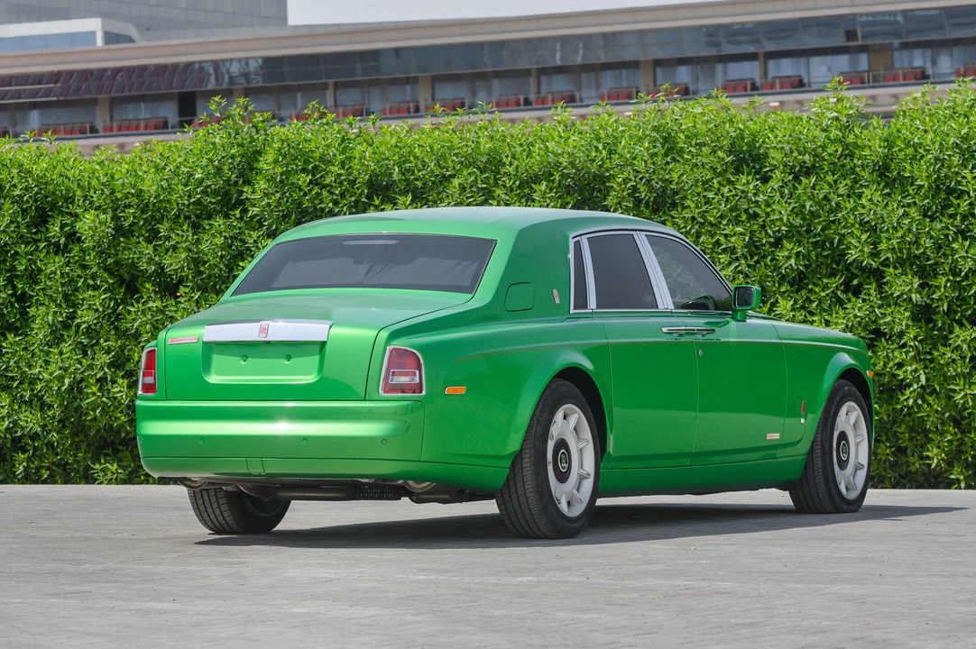 2004 Rolls-Royce Phantom VII - Image 17 of 31