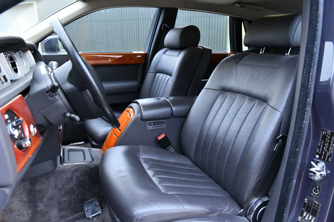 2004 Rolls-Royce Phantom VII - Image 10 of 31