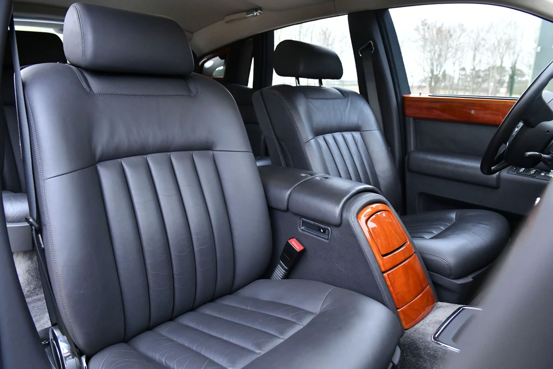 2004 Rolls-Royce Phantom VII - Image 19 of 31