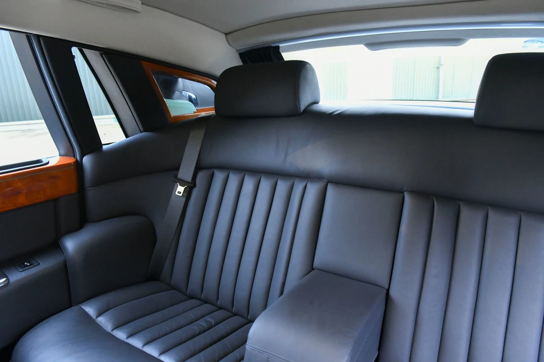 2004 Rolls-Royce Phantom VII - Image 23 of 31