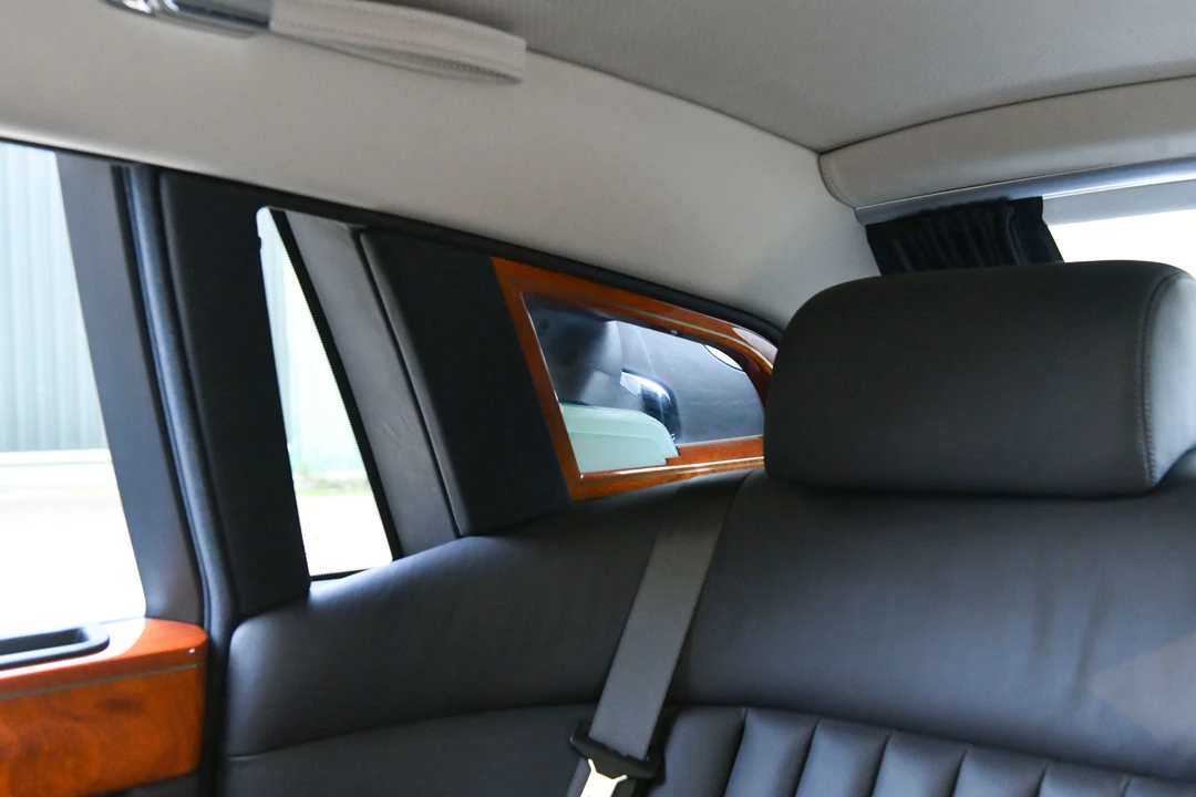 2004 Rolls-Royce Phantom VII - Image 24 of 31