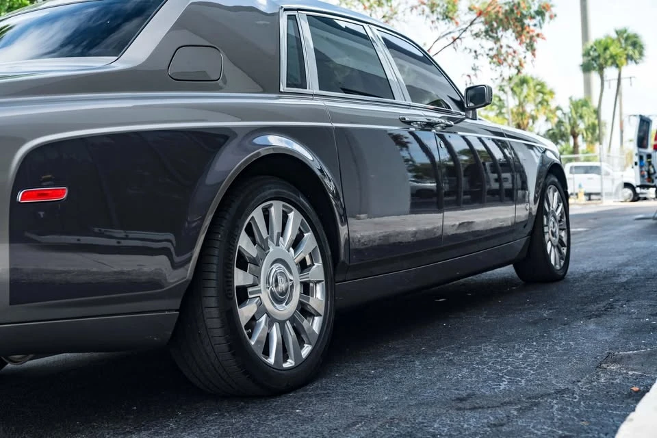 2004 Rolls-Royce Phantom VII - Image 14 of 20