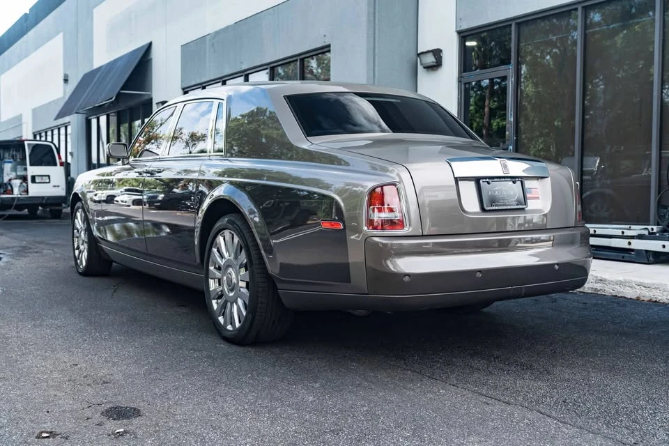 2004 Rolls-Royce Phantom VII - Image 9 of 20