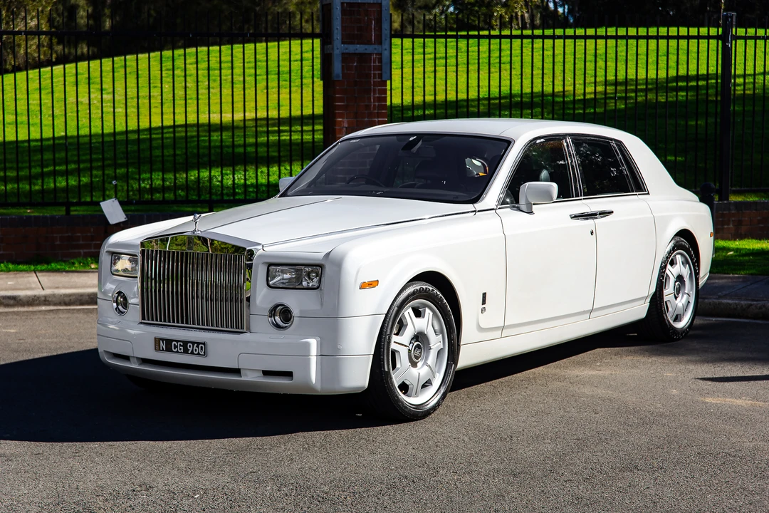 2004 Rolls-Royce Phantom VII - Image 11 of 31