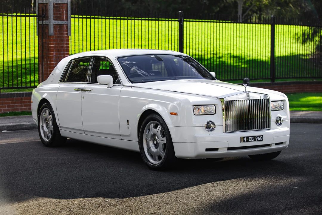 2004 Rolls-Royce Phantom VII - Image 17 of 31