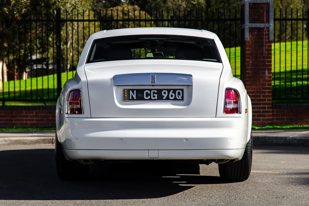 2004 Rolls-Royce Phantom VII - Image 6 of 31