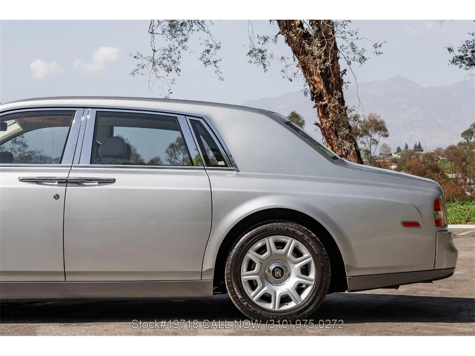 2004 Rolls-Royce Phantom VII - Image 21 of 31