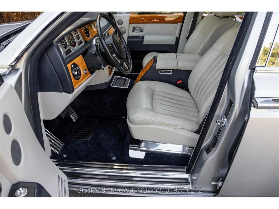 2004 Rolls-Royce Phantom VII - Image 24 of 31