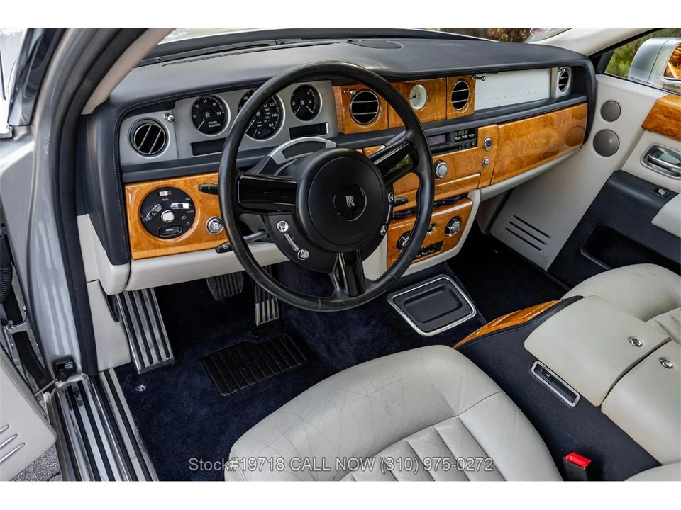 2004 Rolls-Royce Phantom VII - Image 27 of 31