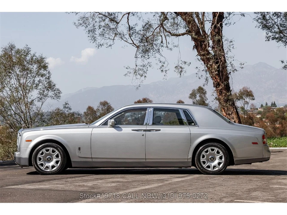 2004 Rolls-Royce Phantom VII - Image 19 of 31