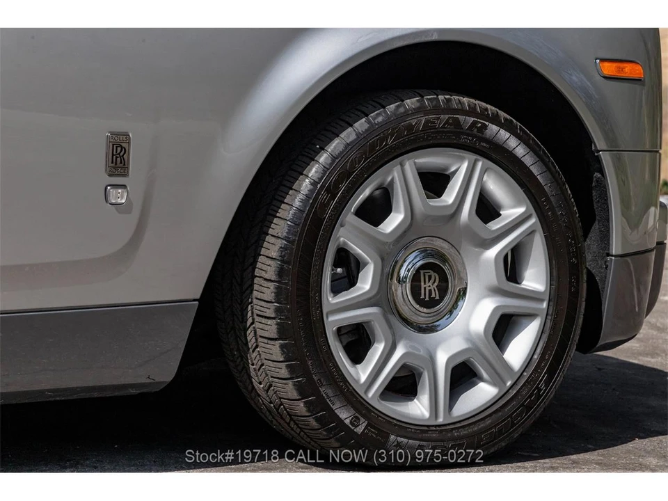 2004 Rolls-Royce Phantom VII - Image 8 of 31