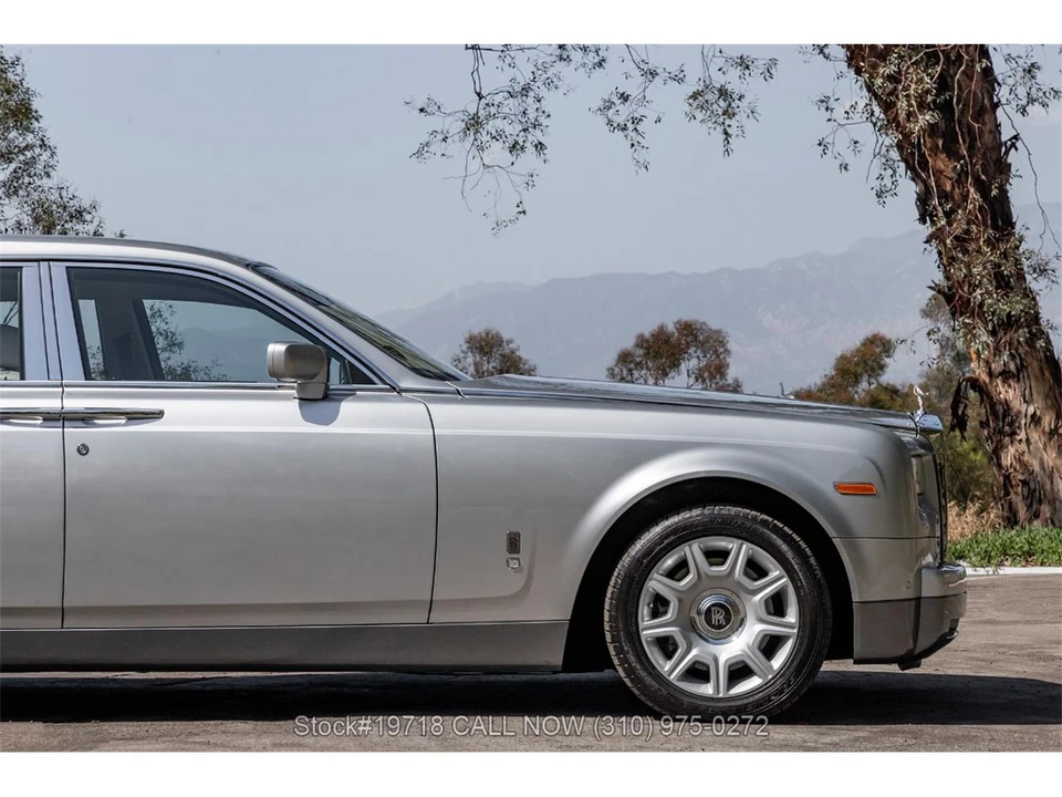 2004 Rolls-Royce Phantom VII - Image 17 of 31