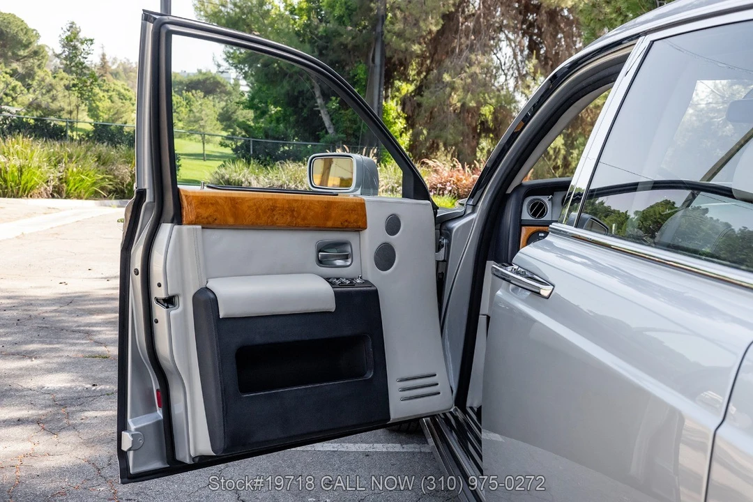 2004 Rolls-Royce Phantom VII - Image 24 of 31