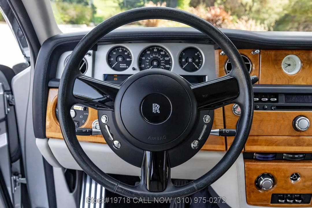2004 Rolls-Royce Phantom VII - Image 30 of 31