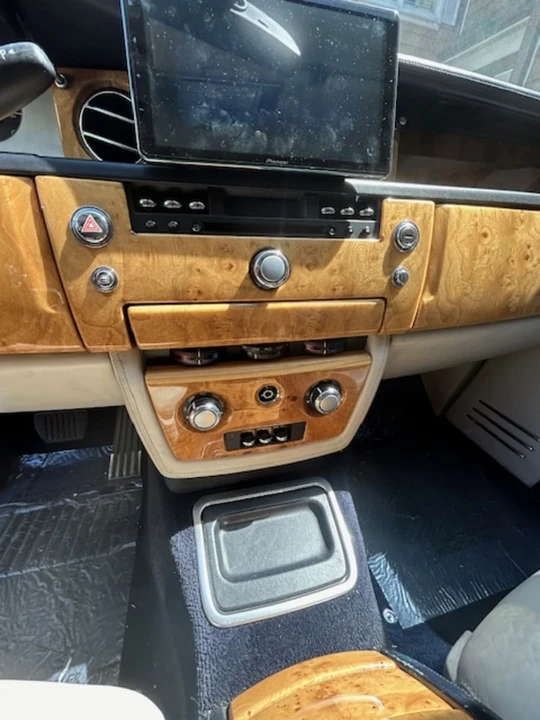 2004 Rolls-Royce Phantom VII - Image 16 of 18