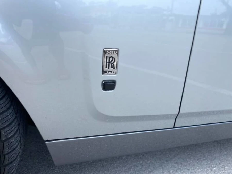 2004 Rolls-Royce Phantom VII - Image 11 of 20