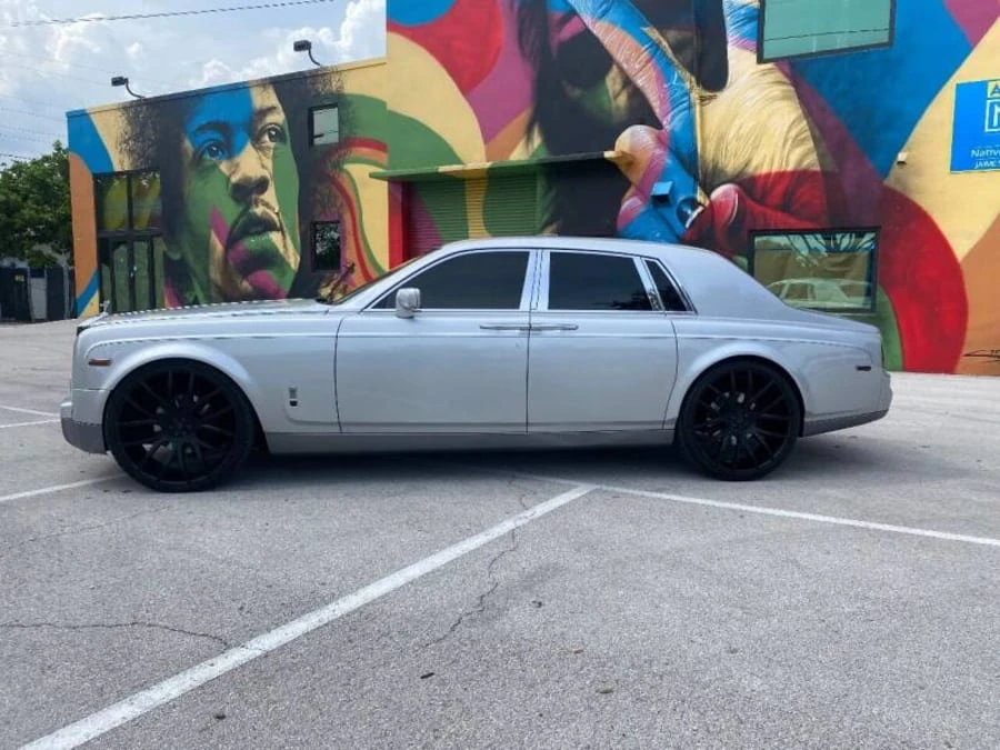 2004 Rolls-Royce Phantom VII - Image 2 of 20