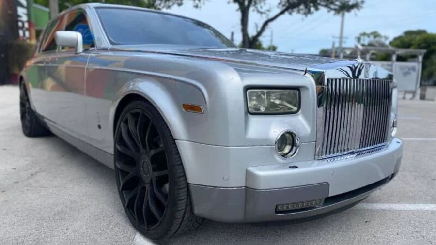 2004 Rolls-Royce Phantom VII - Image 9 of 20