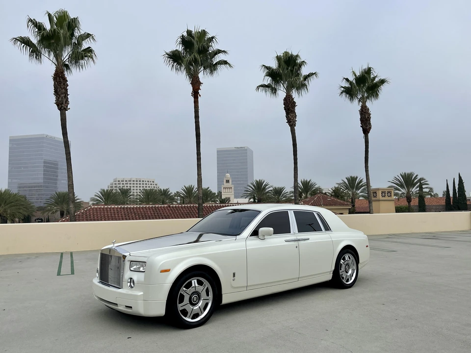 2004 Rolls-Royce Phantom VII - Image 9 of 31