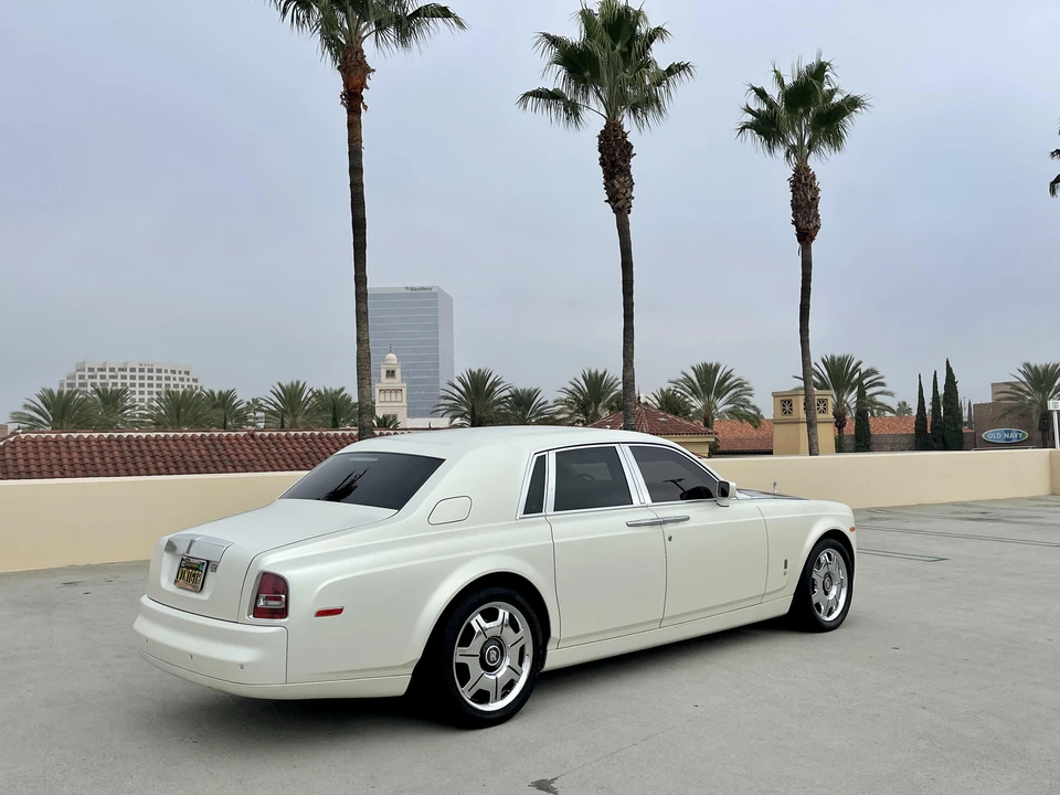 2004 Rolls-Royce Phantom VII - Image 12 of 31